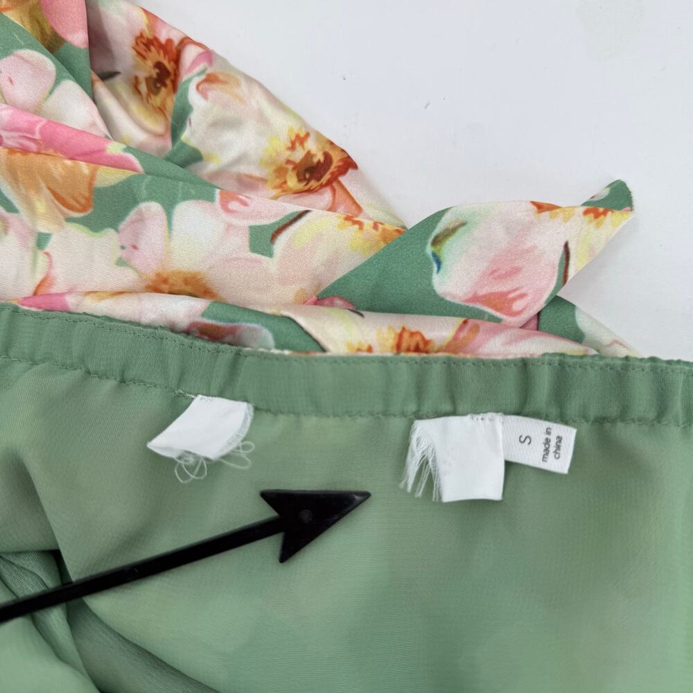 ASTR THE LABEL Giova Dress Size Small Maxi Wedding Cocktail Evening Floral Satin - Picture 5 of 14